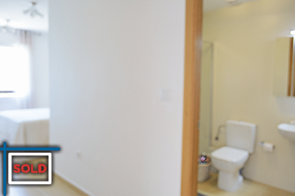 18 master bedroom lance armstrong