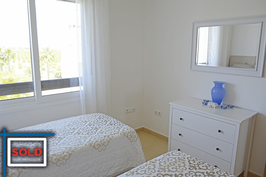 28 bedroom2 lance armstrong