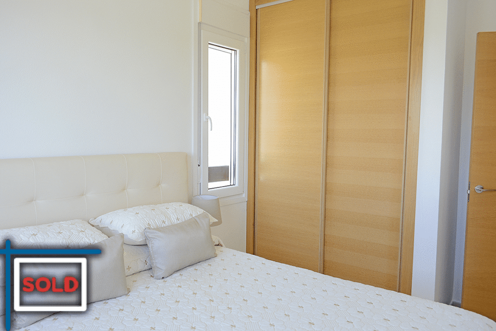 32 bedroom2 lance armstrong