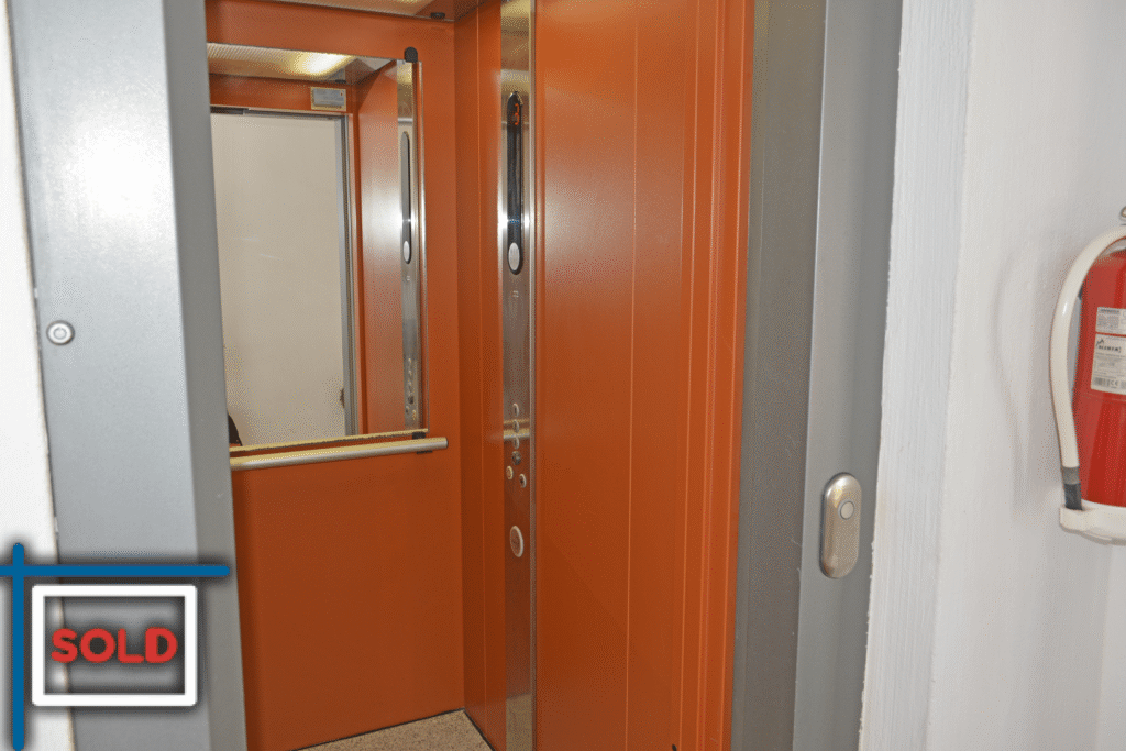 39 building lance armstrong